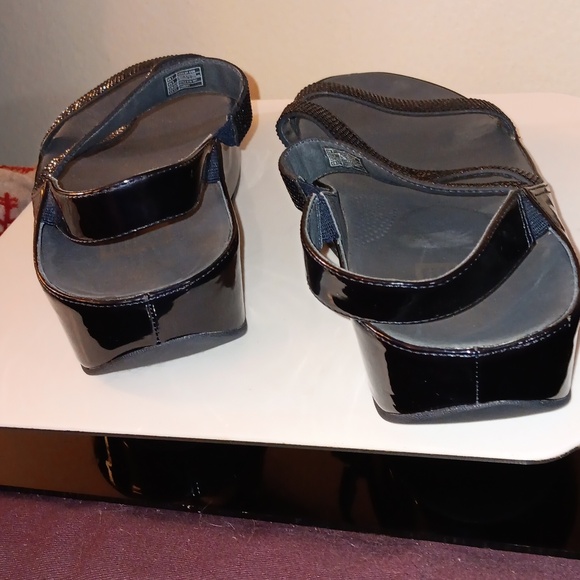 COMFY FITFLOP Z STRAP SANDAL EMBELLISHED IN BLUE - Picture 5 of 6